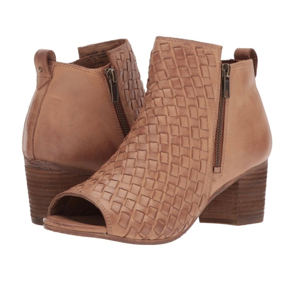 Naughty Monkey Brown Leather Woven Ankle Booties Size 6.5